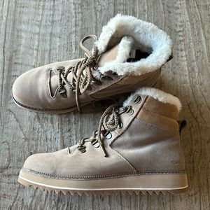 TOMS Boots